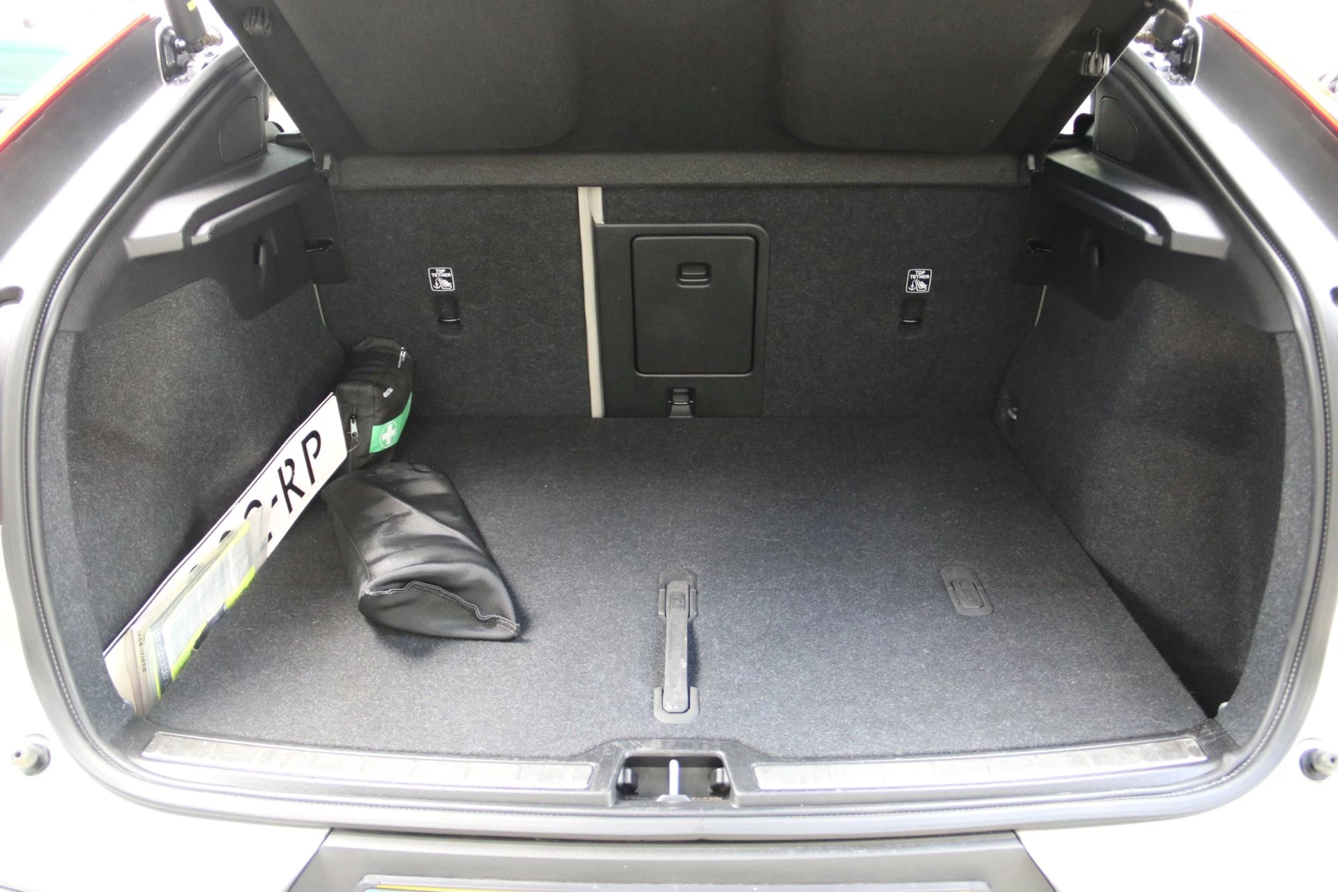 Hoofdafbeelding Volvo C40