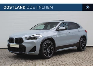 BMW X2 sDrive20i High Executive / Trekhaak / Panoramadak / Sportstoelen / Head-Up / Stoelverwarming / Getint glas / LED