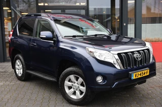 Toyota Land Cruiser Landcruiser 150 3.0 D-4D 3DRS VX A/T VAN