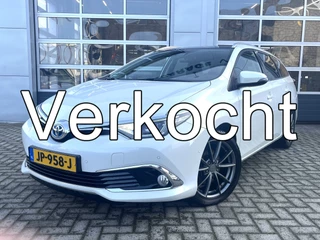 Toyota Auris Touring Sports 1.8 Hybrid Lease pro | Aantoonbaar compleet dealer onderhouden | Stoelverwarming | Achteruitrijcamera | Navigatie | zeer nette auto! |