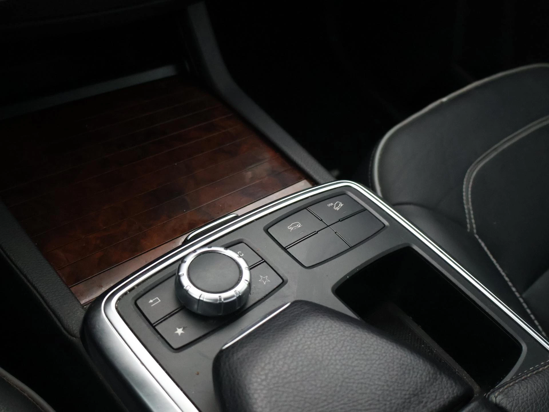 Hoofdafbeelding Mercedes-Benz M-Klasse