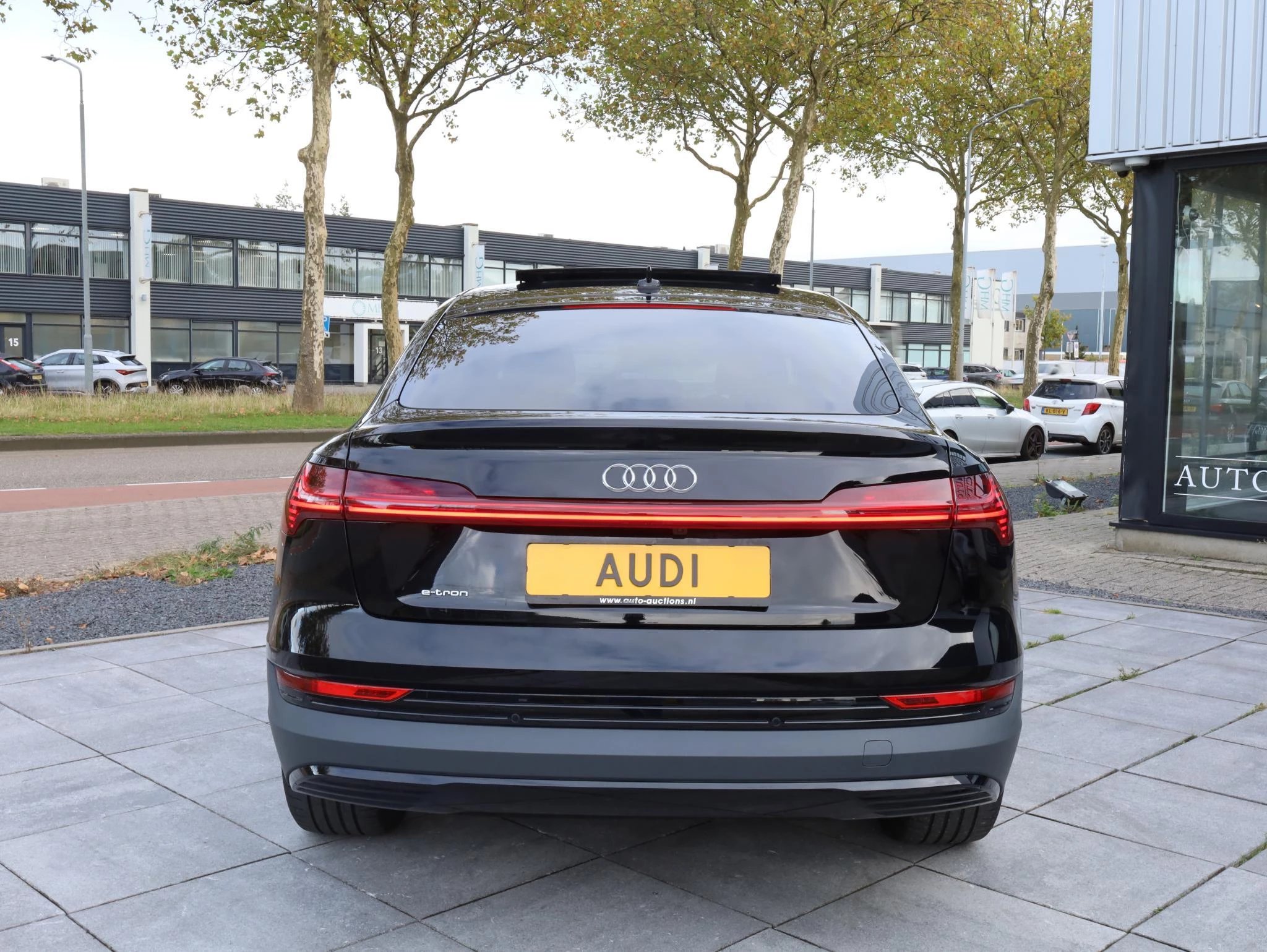 Hoofdafbeelding Audi e-tron