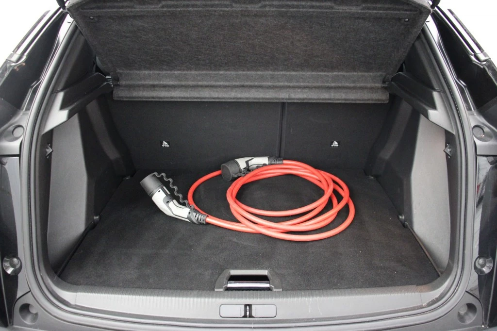 Hoofdafbeelding Peugeot e-2008