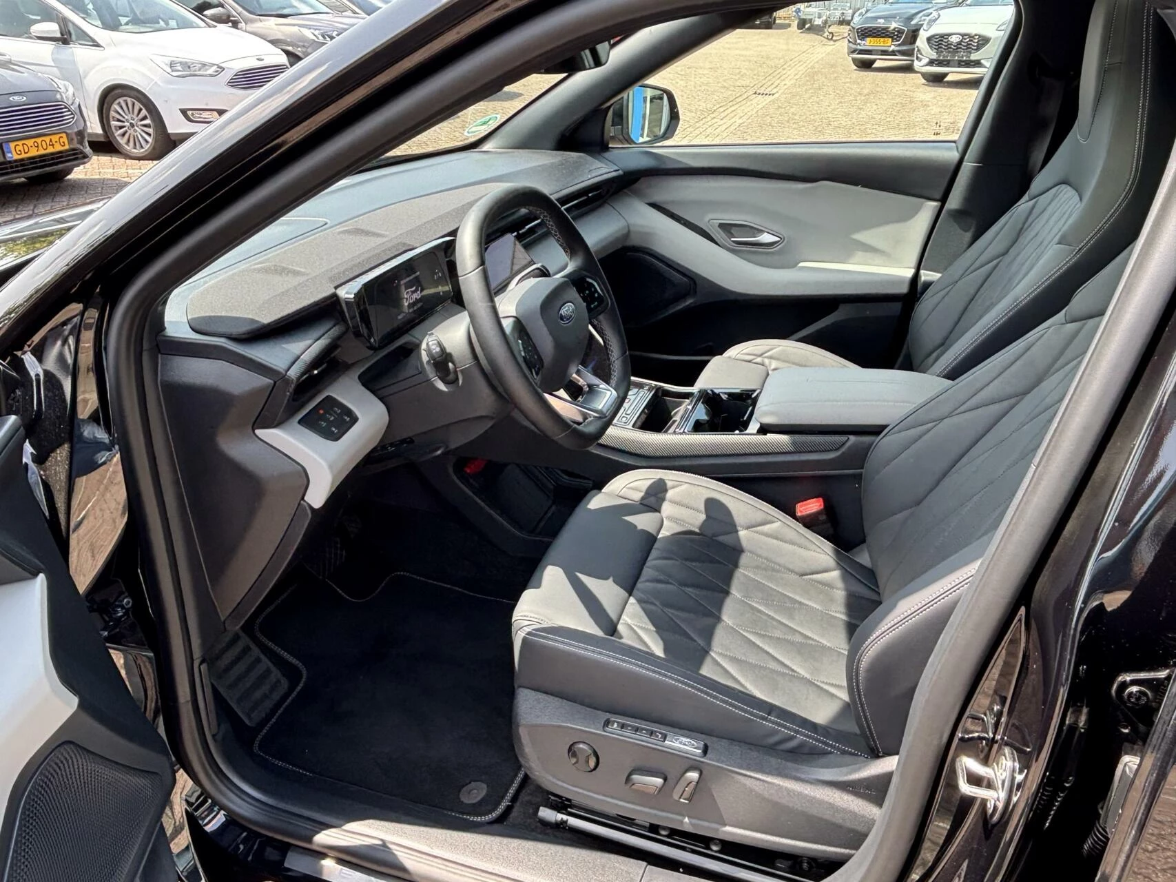 Hoofdafbeelding Ford Explorer