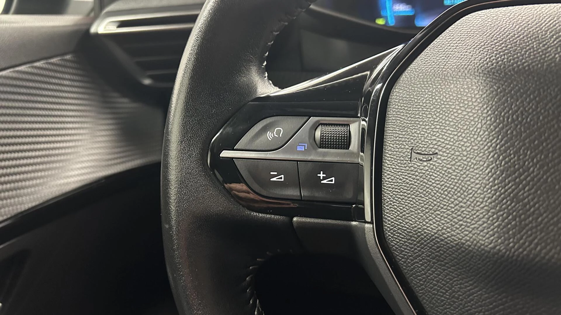 Hoofdafbeelding Peugeot e-208