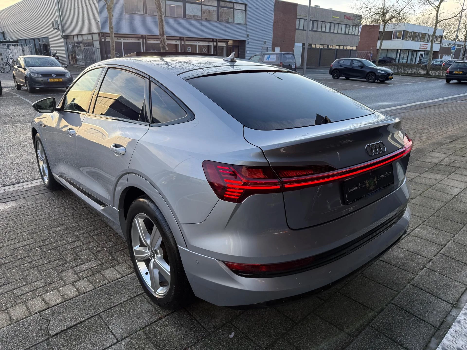 Hoofdafbeelding Audi e-tron