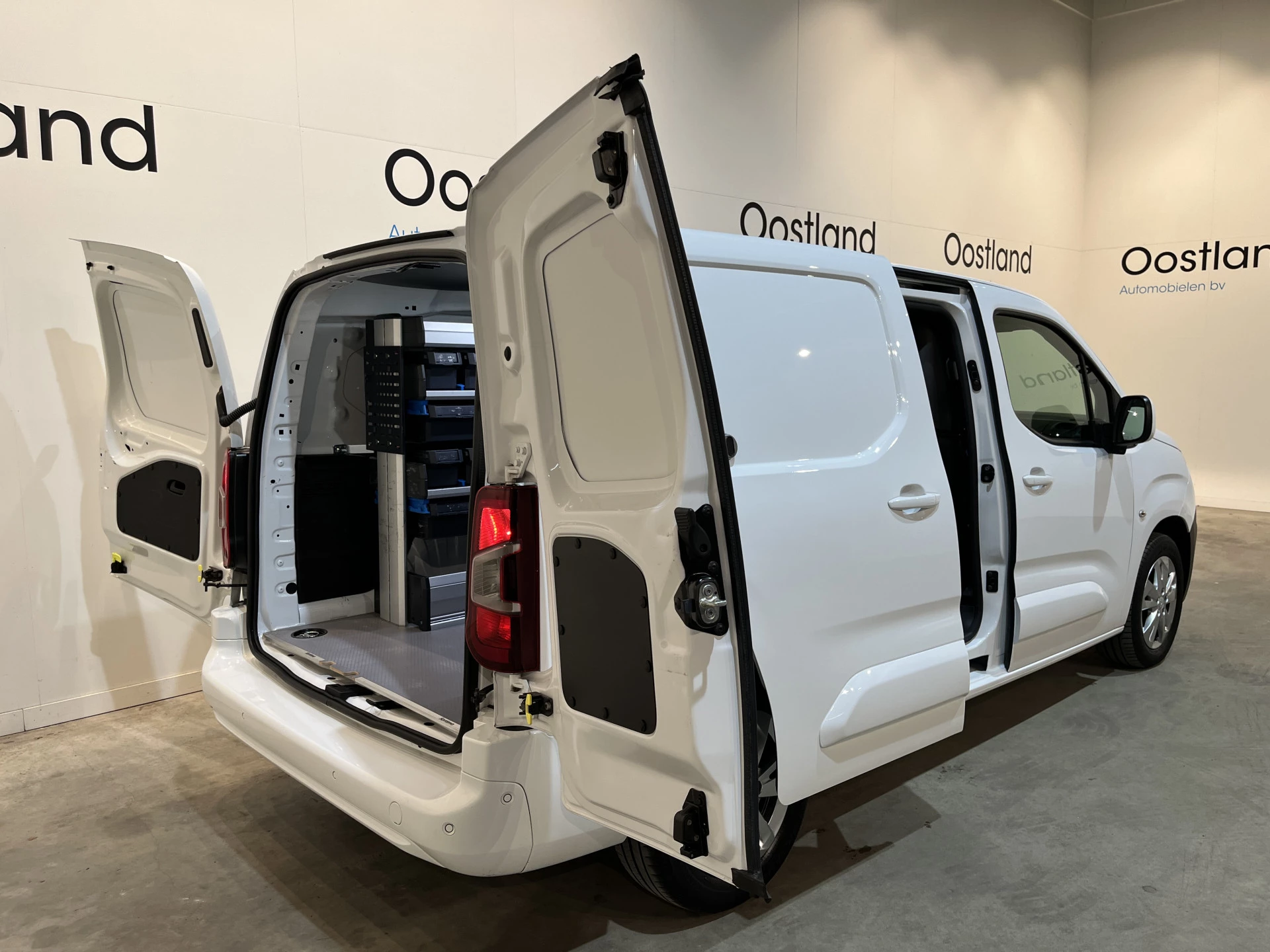 Hoofdafbeelding Peugeot Partner