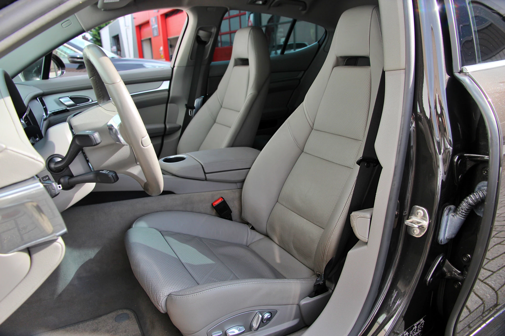 Hoofdafbeelding Porsche Panamera