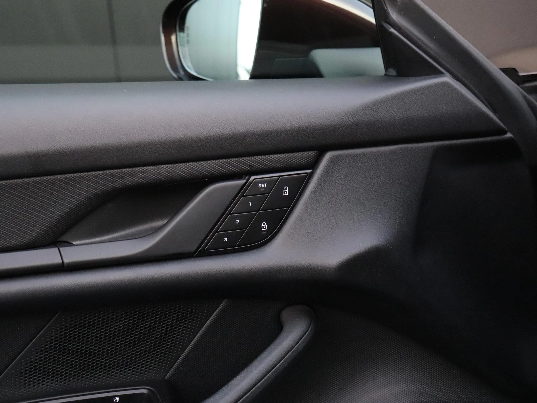 Hoofdafbeelding Porsche Taycan