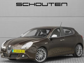 Hoofdafbeelding Alfa Romeo Giulietta Alfa Romeo Giulietta 1.4 T Distinctive Lusso Automaat Climate DAB 18"