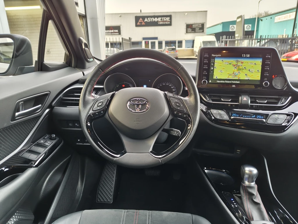 Hoofdafbeelding Toyota C-HR