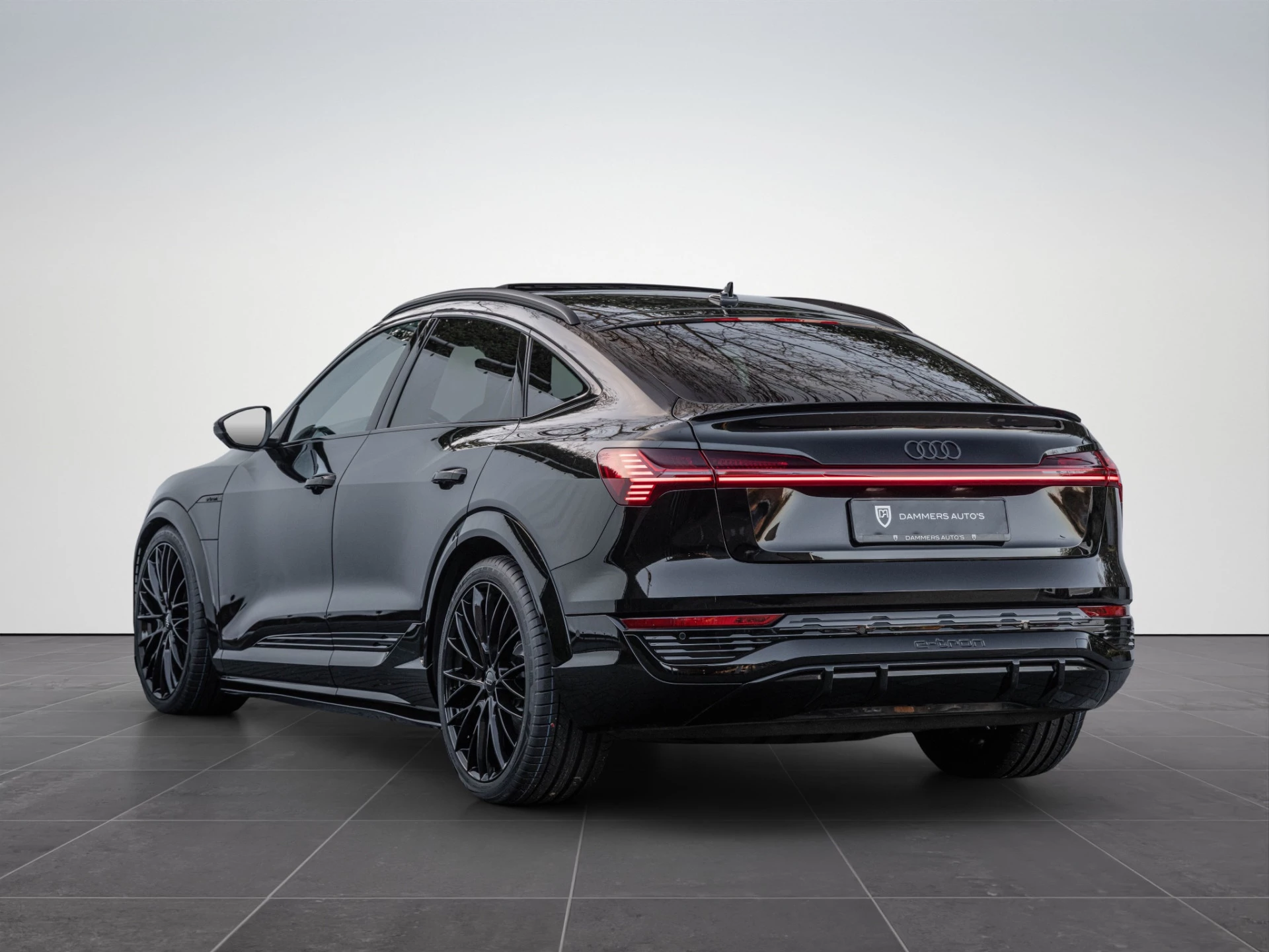 Hoofdafbeelding Audi Q8 Sportback e-tron
