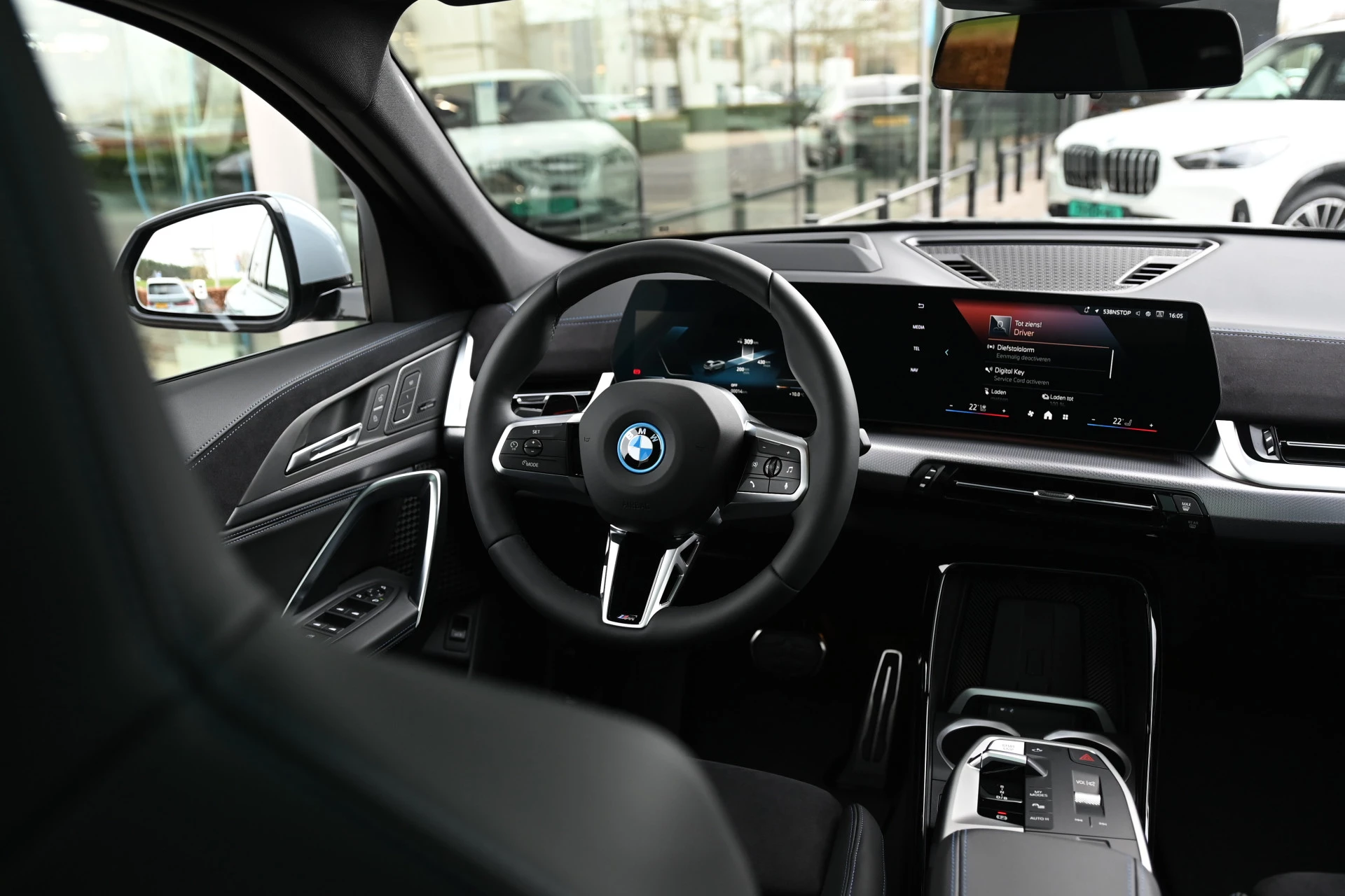 Hoofdafbeelding BMW iX2