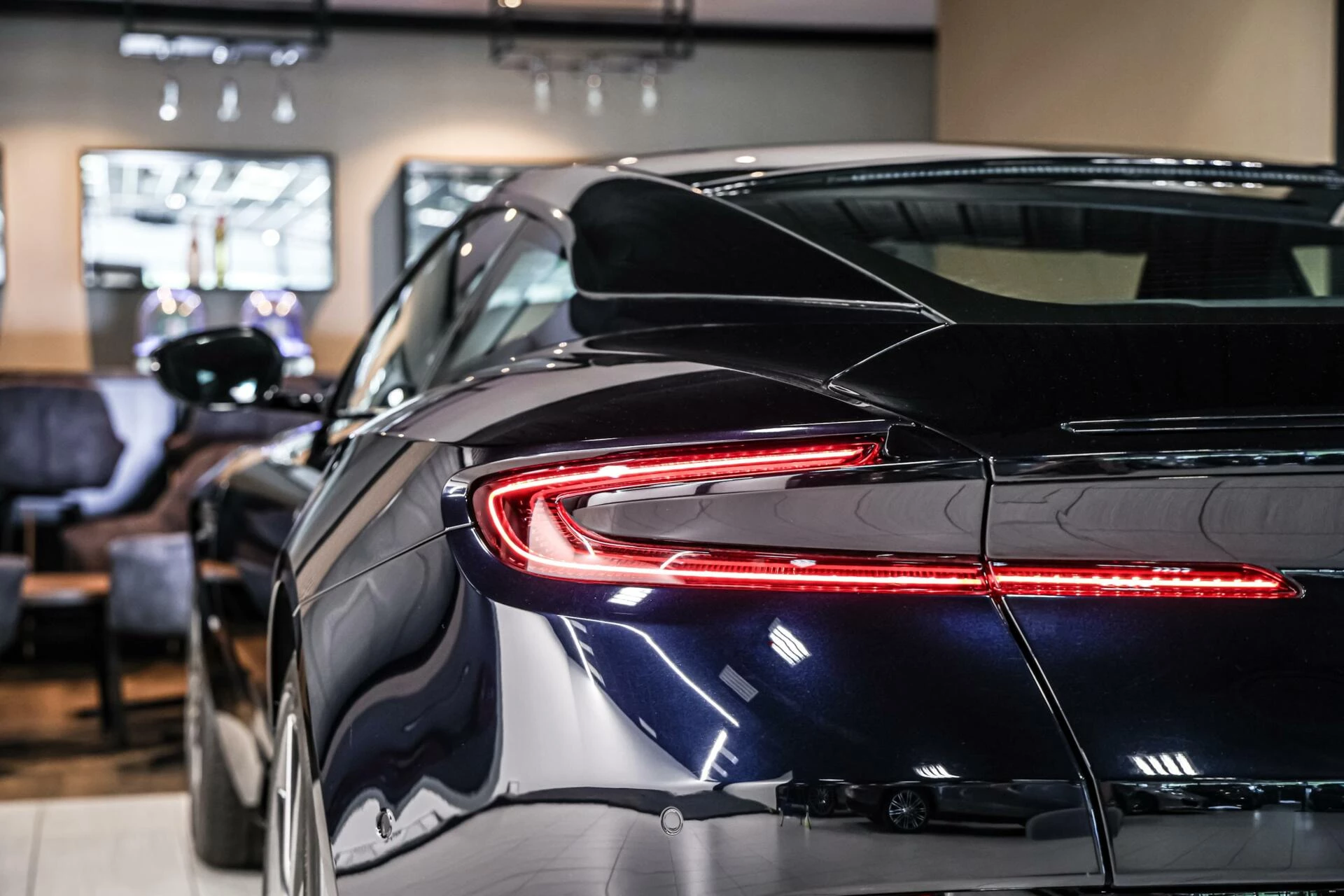 Hoofdafbeelding Aston Martin DB11