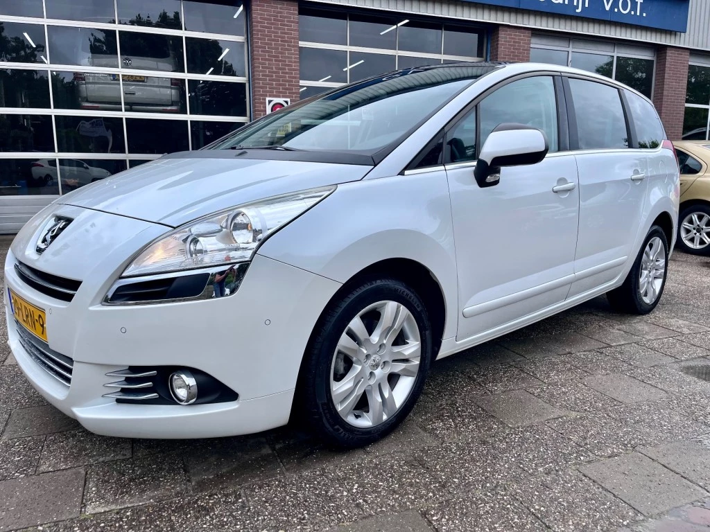 Hoofdafbeelding Peugeot 5008