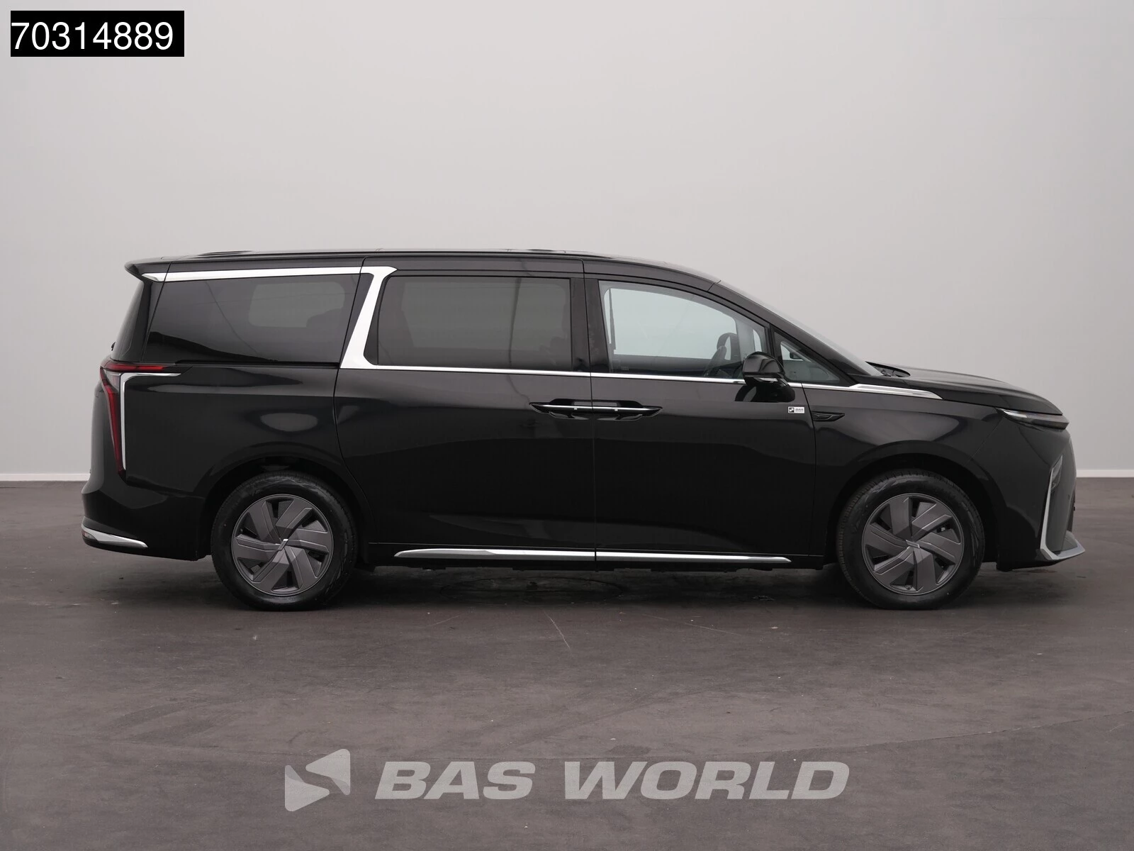 Hoofdafbeelding Maxus MIFA 9