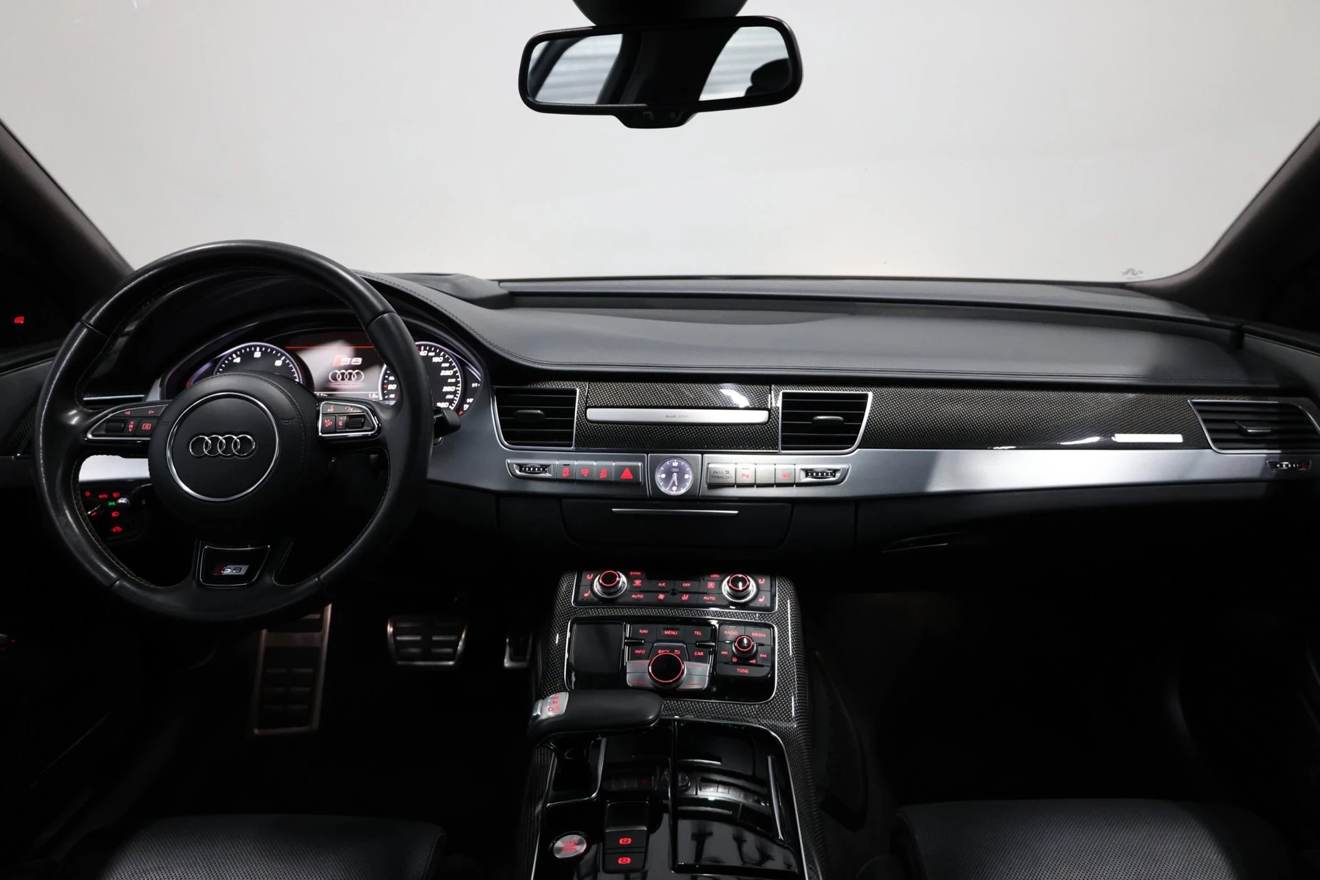 Hoofdafbeelding Audi S8