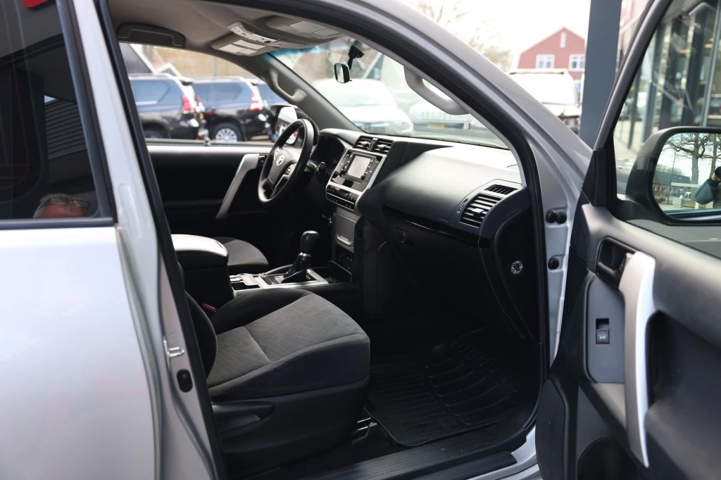 Hoofdafbeelding Toyota Land Cruiser