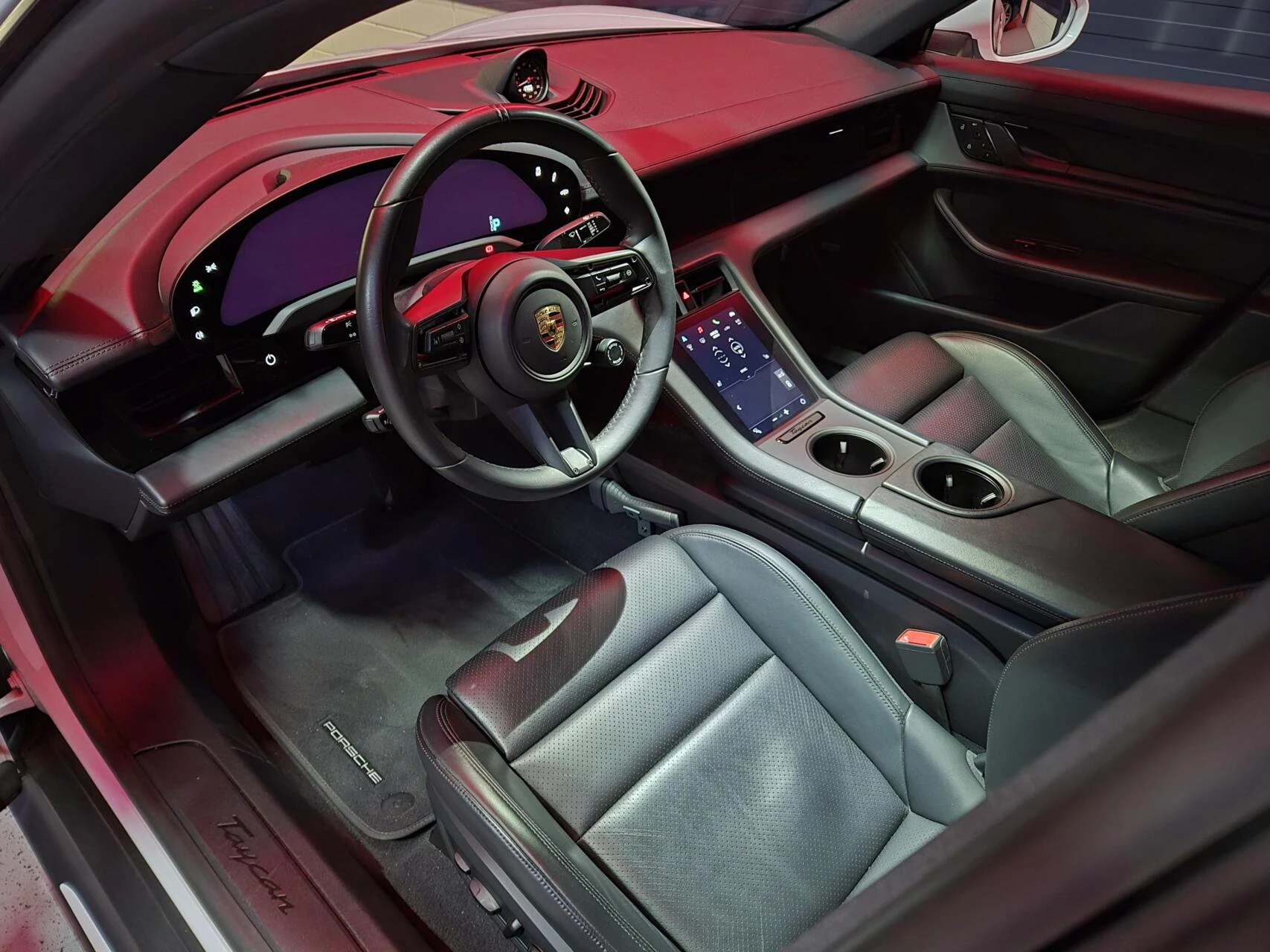 Hoofdafbeelding Porsche Taycan