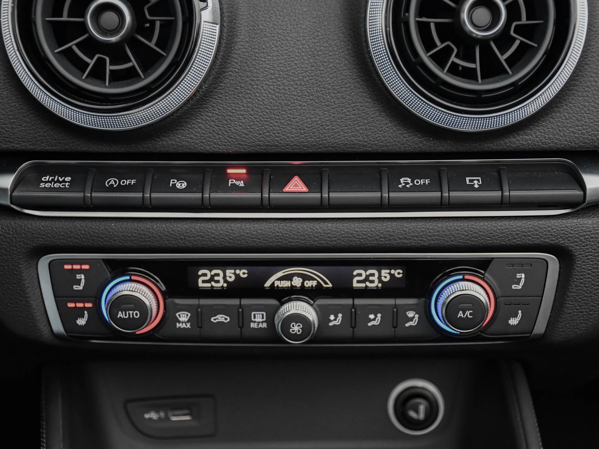 Hoofdafbeelding Audi S3