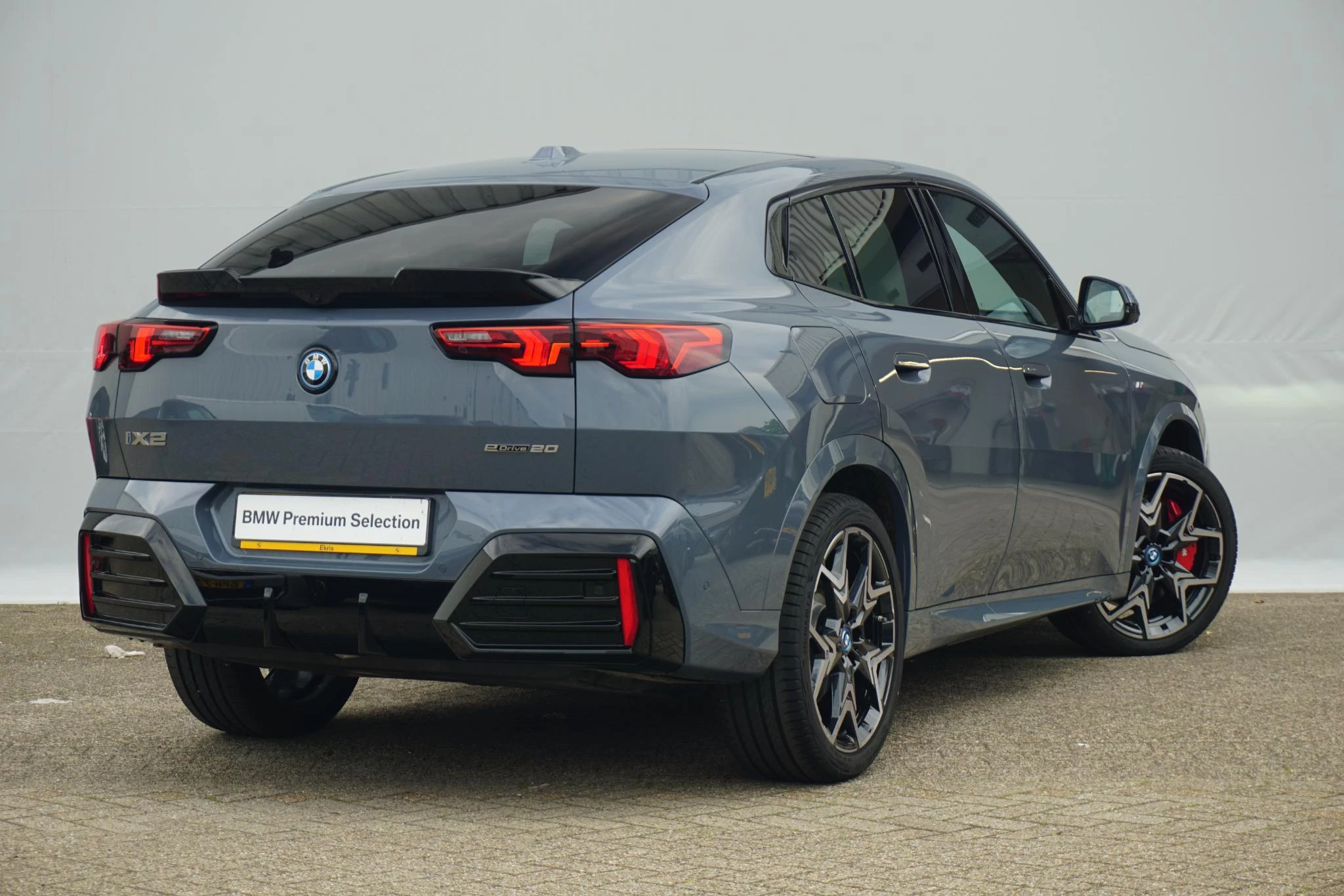 Hoofdafbeelding BMW iX2