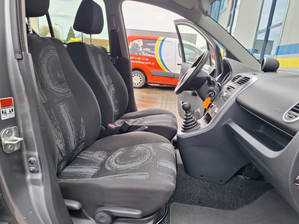 Hoofdafbeelding Opel Agila