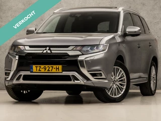 Mitsubishi Outlander 2.4 PHEV Deluxe 240Pk Automaat (SCHUIFDAK, APPLE CARPLAY, NAVIGATIE, LEDER, STUUR/STOELVERWARMING, ELEK SPORTSTOELEN, 360 CAMERA, ADAPTIVE CRUISE, TREKHAAK, ZWART HEMEL, NIEUWSTAAT)