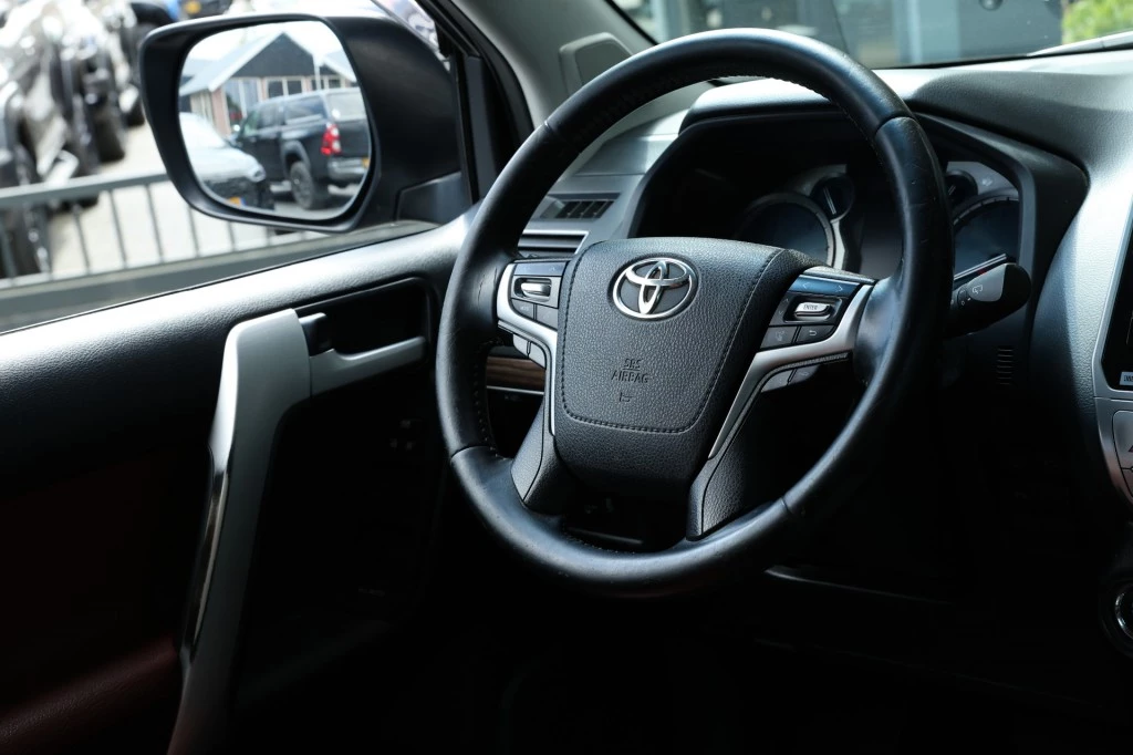 Hoofdafbeelding Toyota Land Cruiser