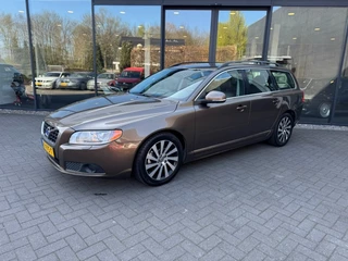 Hoofdafbeelding Volvo V70 Volvo V70 1.6 D2 Summum Edition,Leer,Xenon,Navi,Clima,Cruise,PDC
