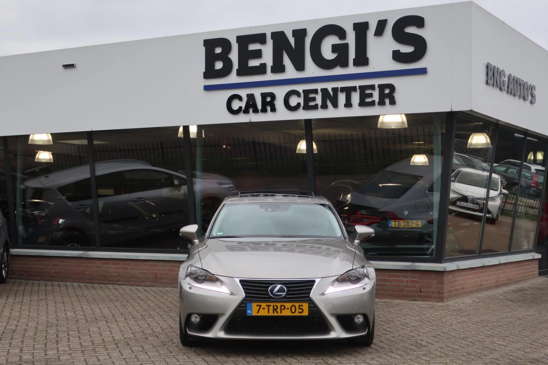 Hoofdafbeelding Lexus IS