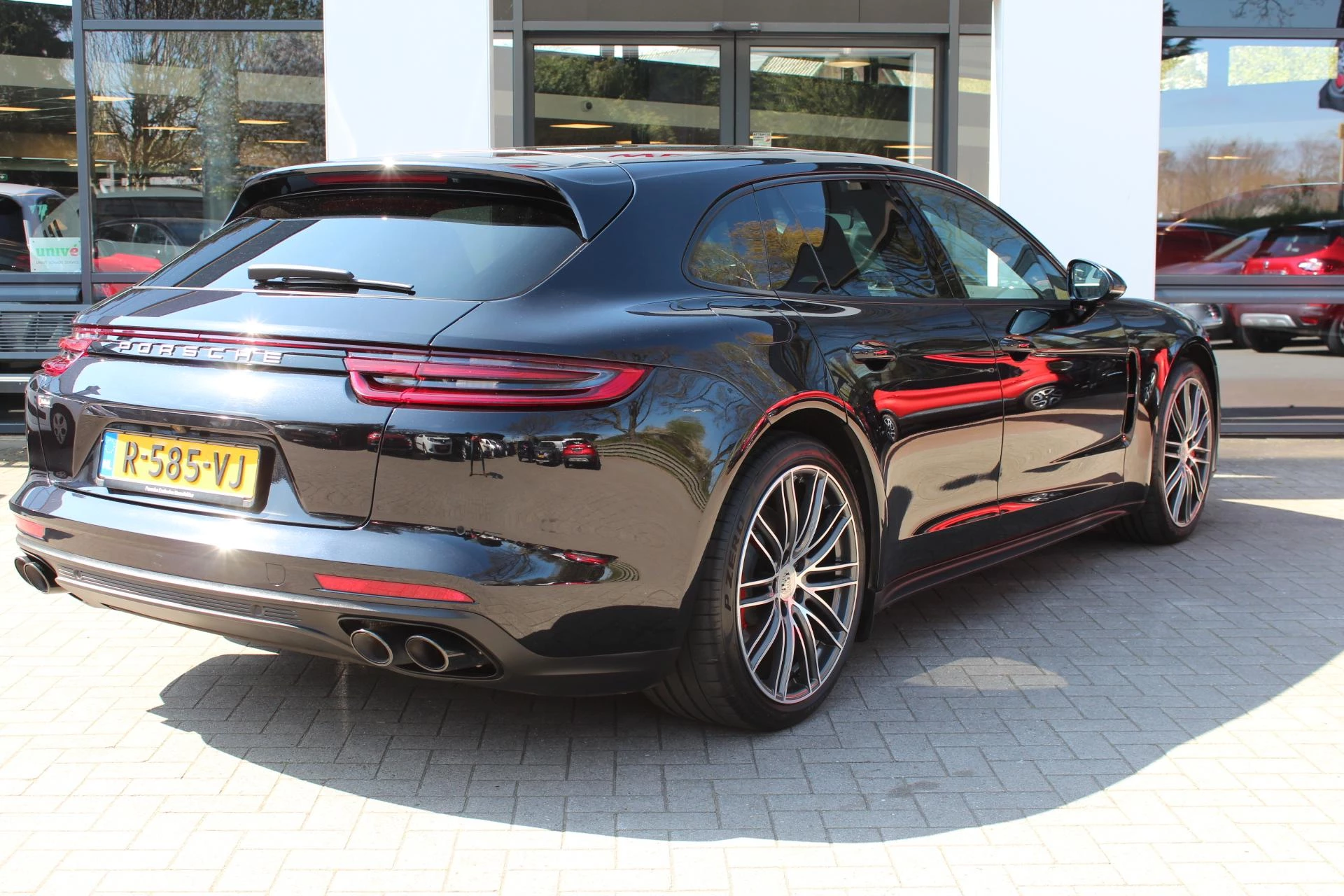 Hoofdafbeelding Porsche Panamera