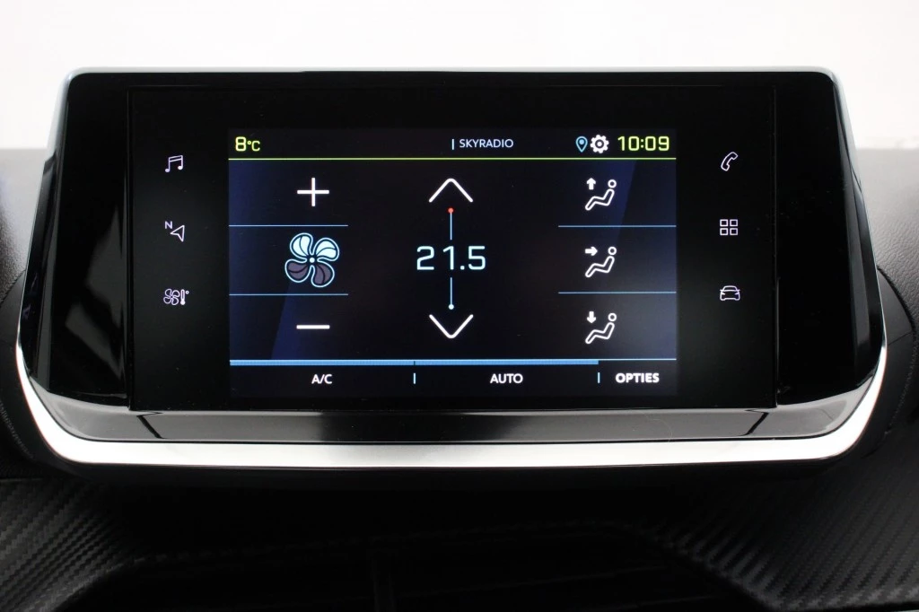 Hoofdafbeelding Peugeot e-208