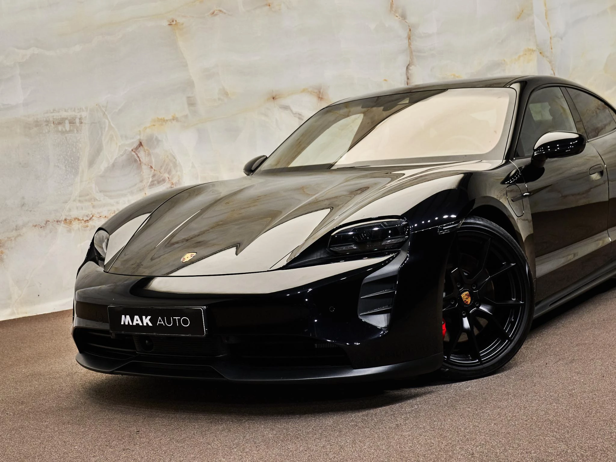 Hoofdafbeelding Porsche Taycan