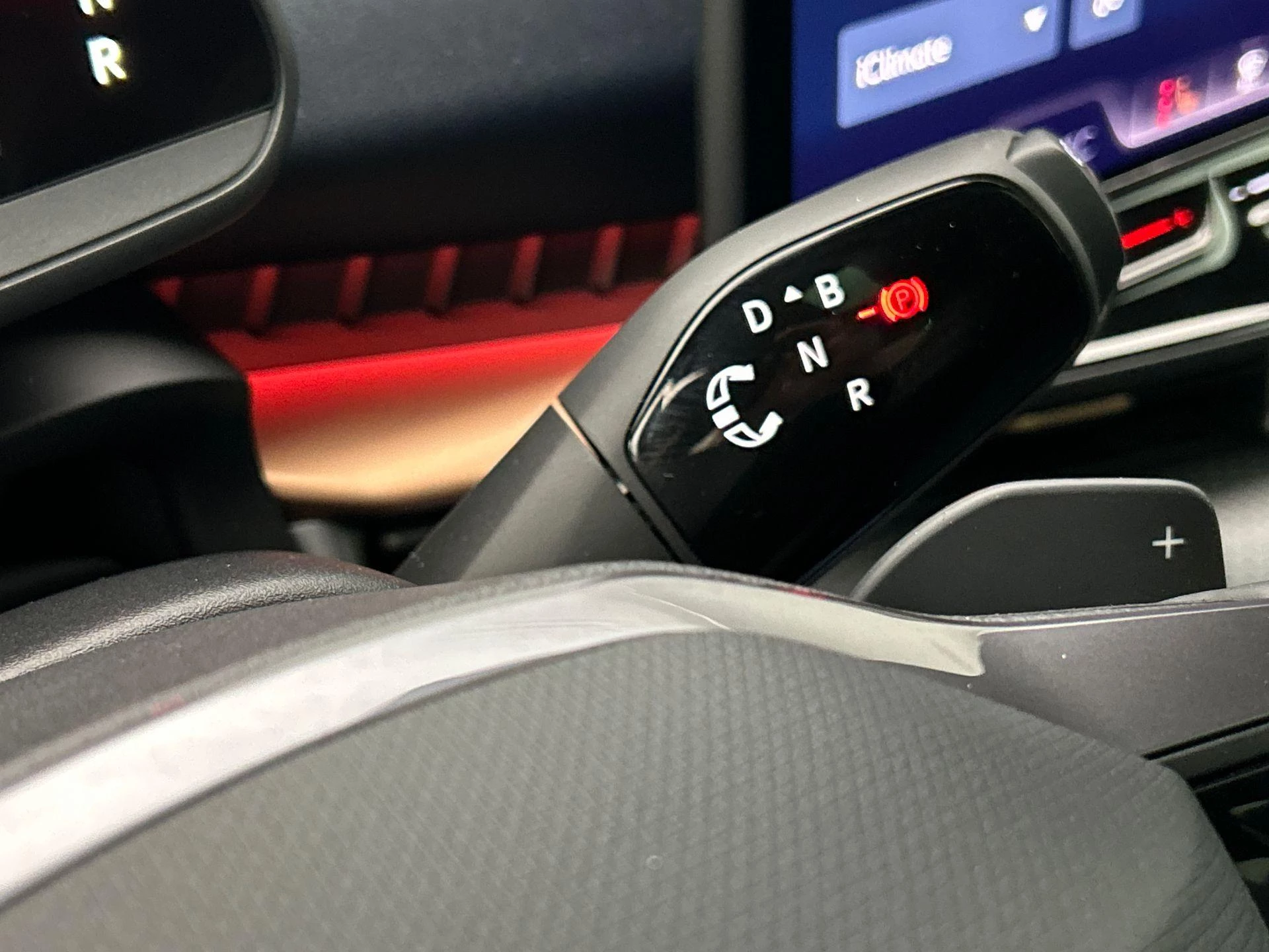 Hoofdafbeelding CUPRA Tavascan