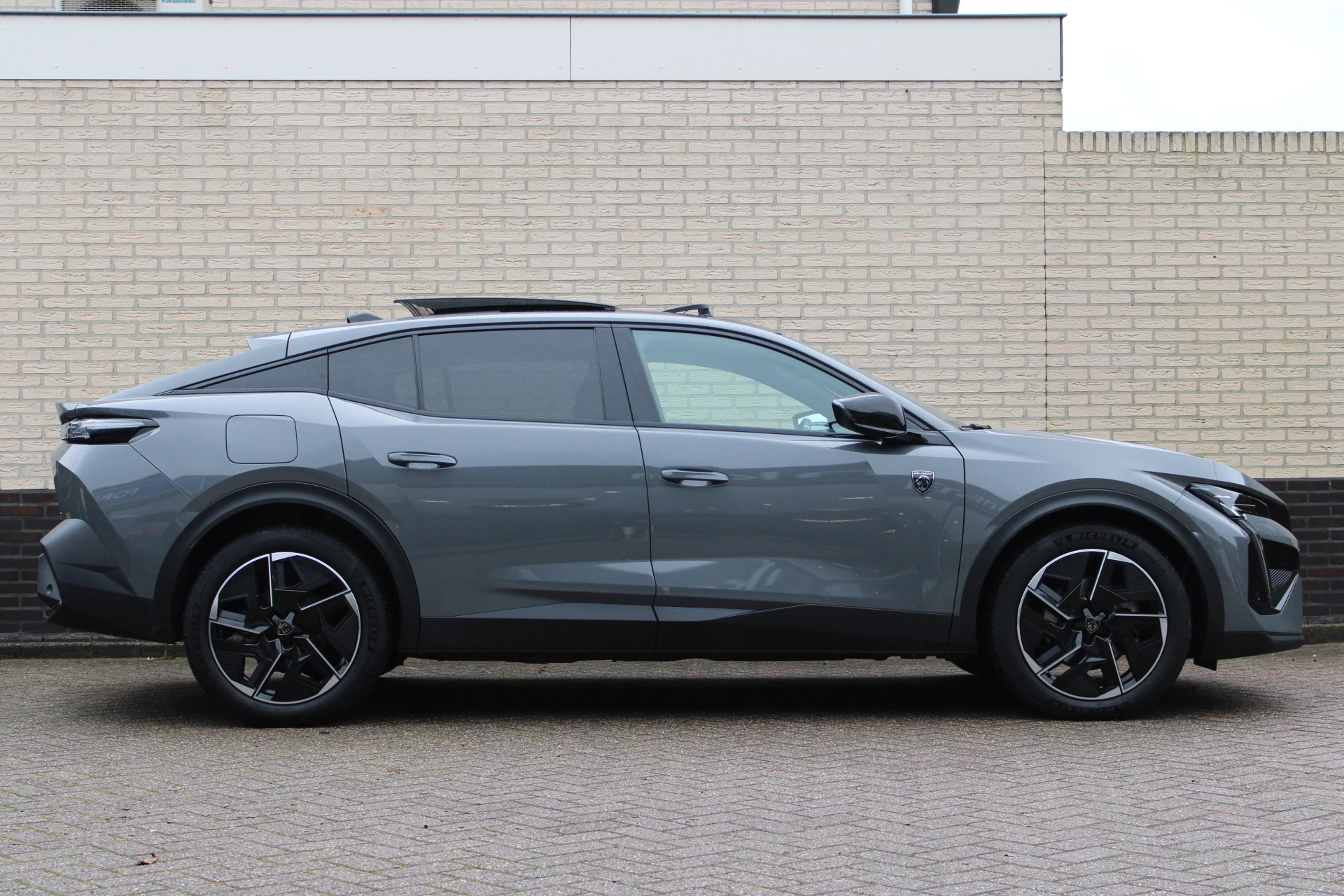 Hoofdafbeelding Peugeot 408