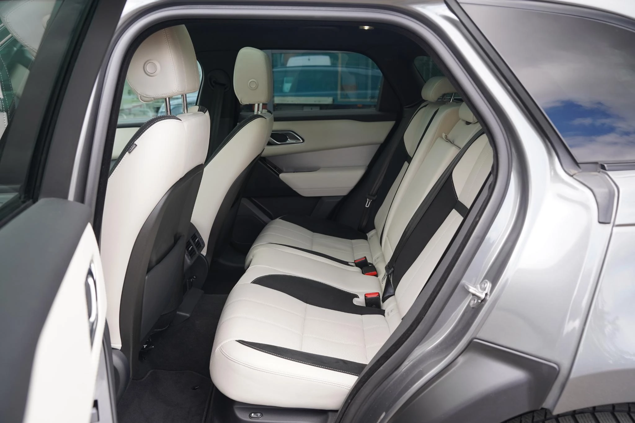 Hoofdafbeelding Land Rover Range Rover Velar