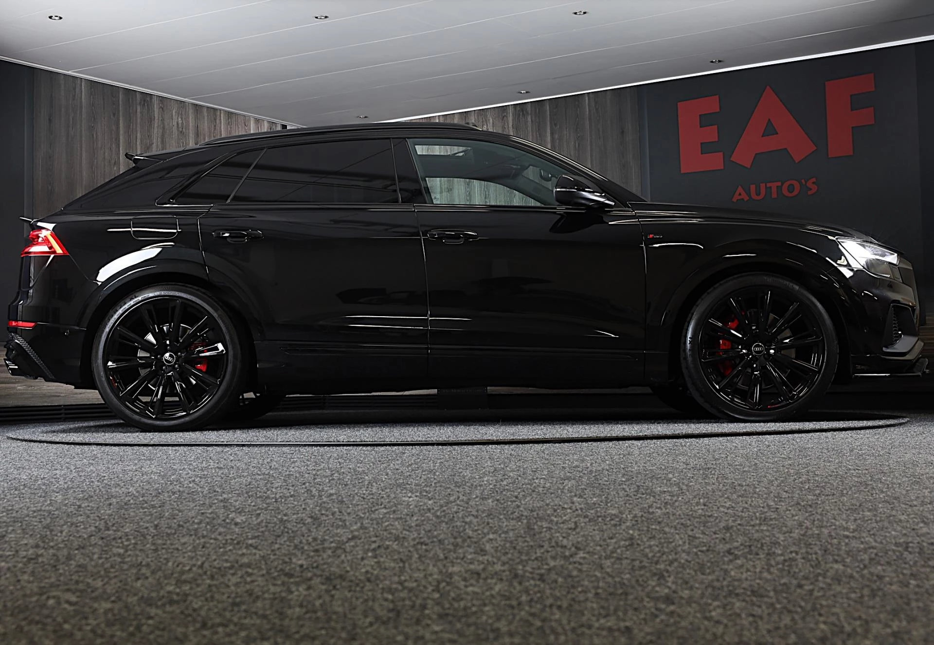 Hoofdafbeelding Audi Q8