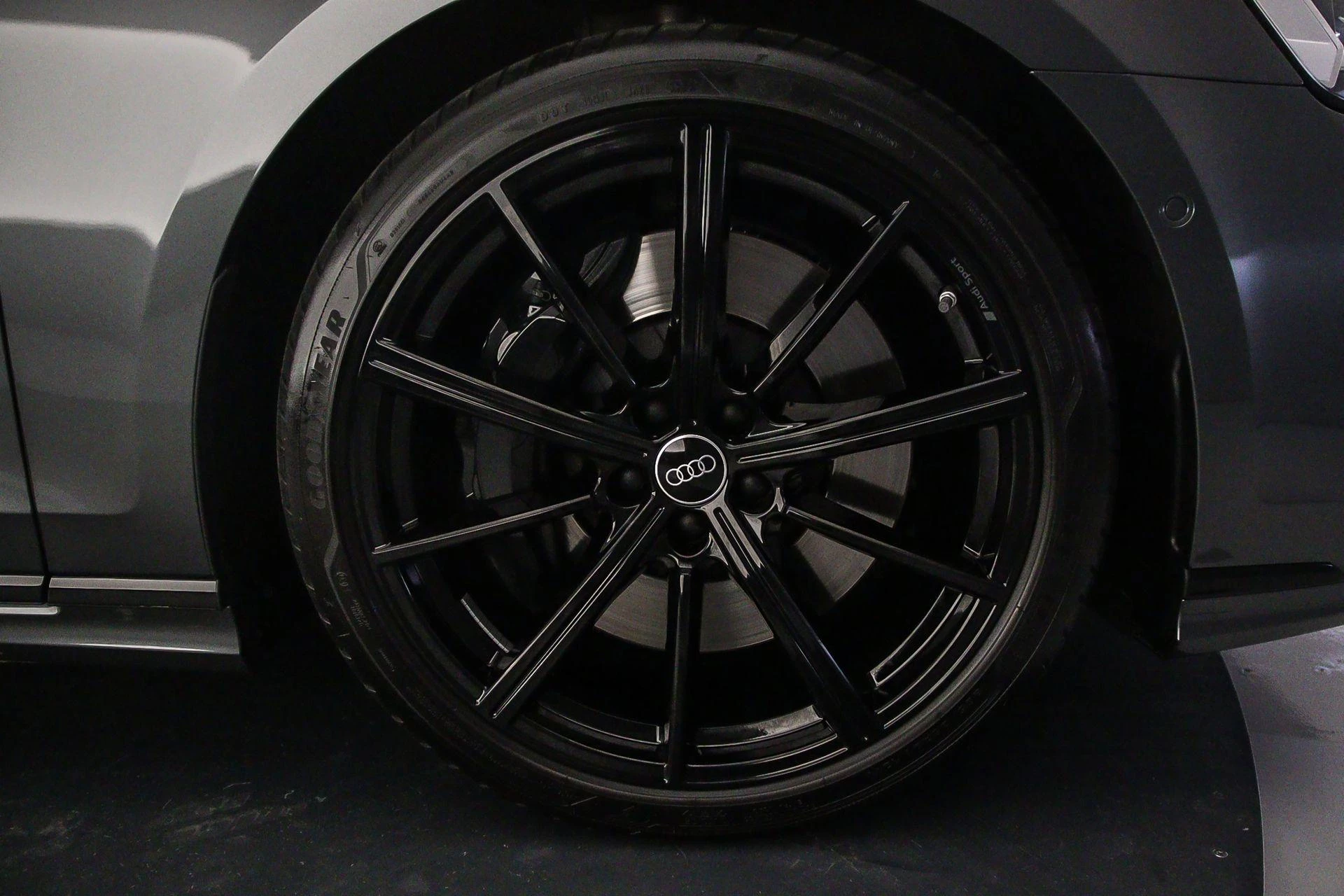 Hoofdafbeelding Audi A8