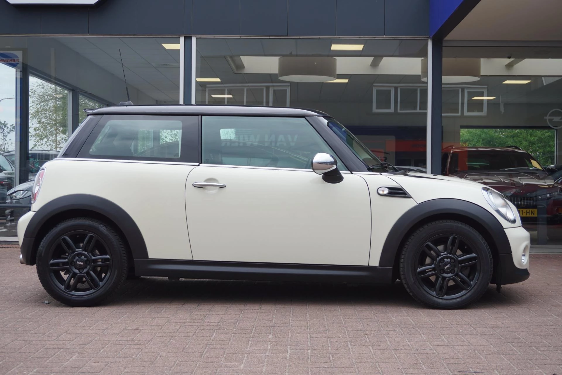 Hoofdafbeelding MINI One
