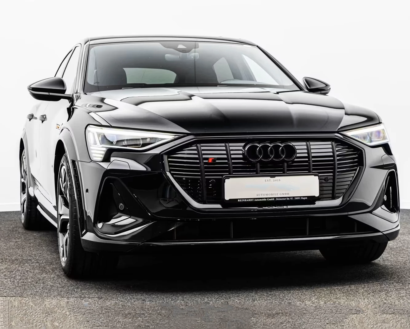 Hoofdafbeelding Audi e-tron