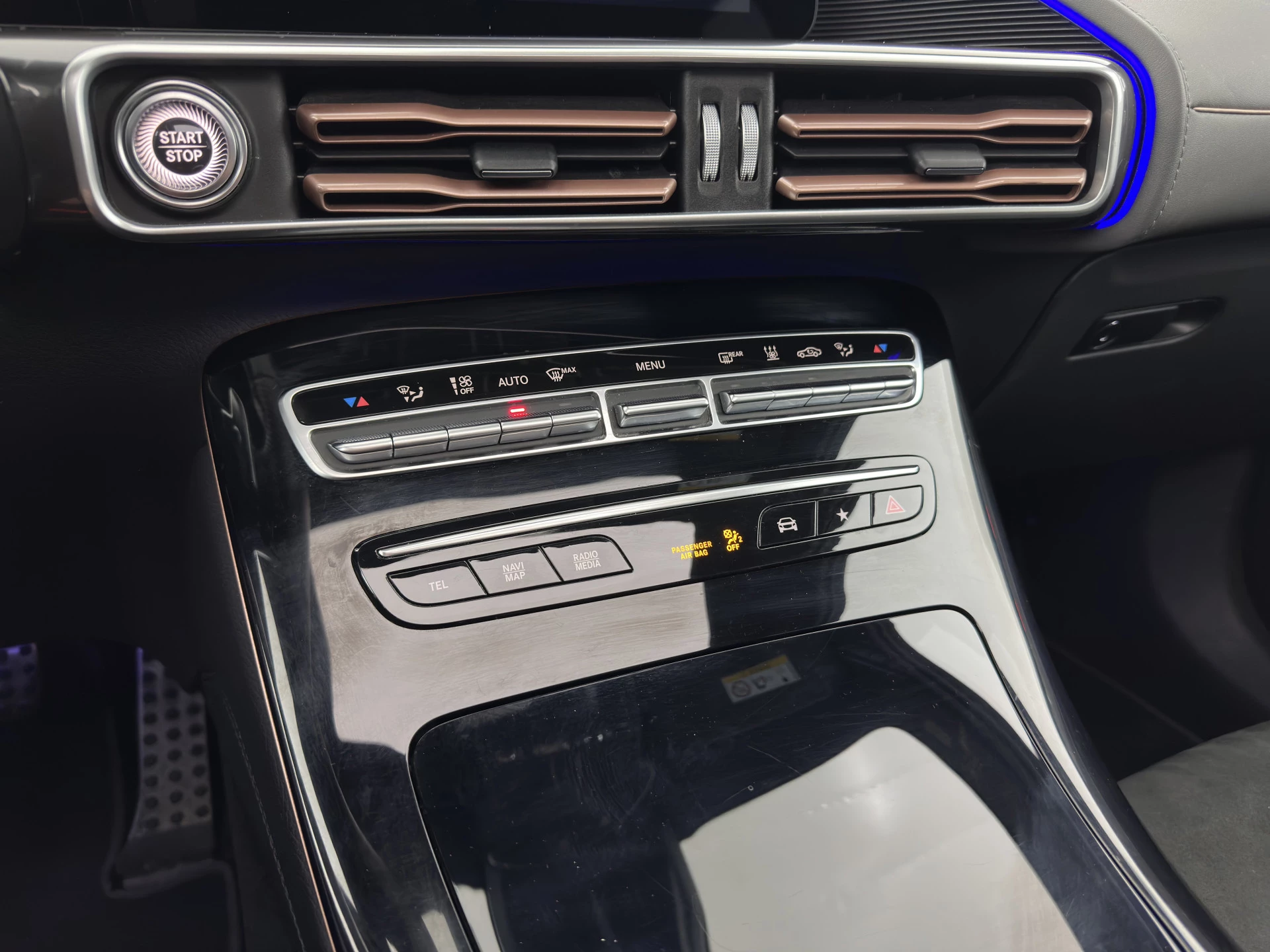 Hoofdafbeelding Mercedes-Benz EQC