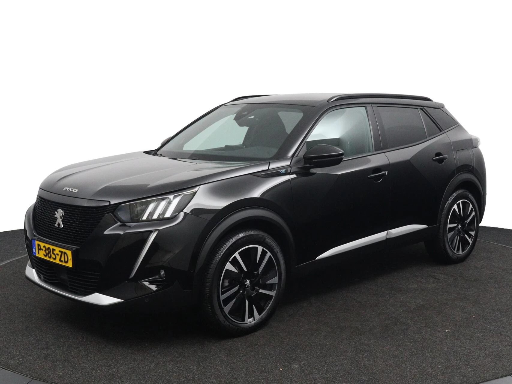 Hoofdafbeelding Peugeot e-2008