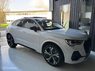 Hoofdafbeelding Audi Q3 Audi Q3 Sportback 45 TFSI e S-Line Pano Sonos Audi garantie