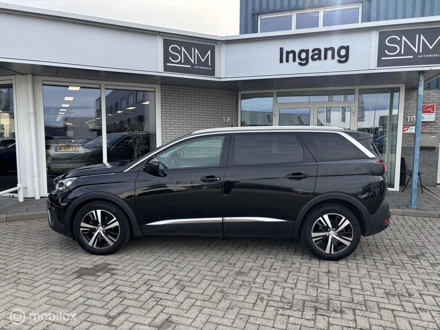 Hoofdafbeelding Peugeot 5008