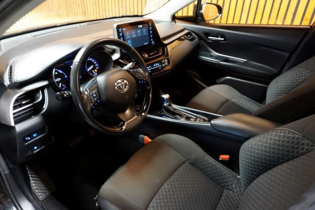 Hoofdafbeelding Toyota C-HR