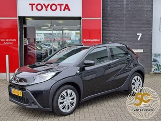 Toyota Aygo X PLAY AD-CRUISE CAMERA APPLE/ANDROID METALLIC-LAK