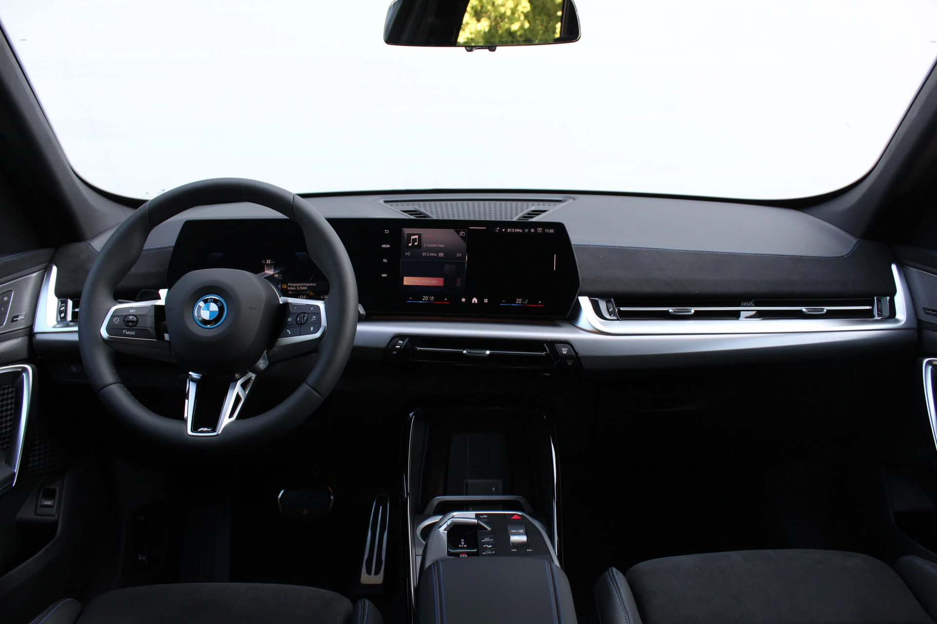 Hoofdafbeelding BMW iX1