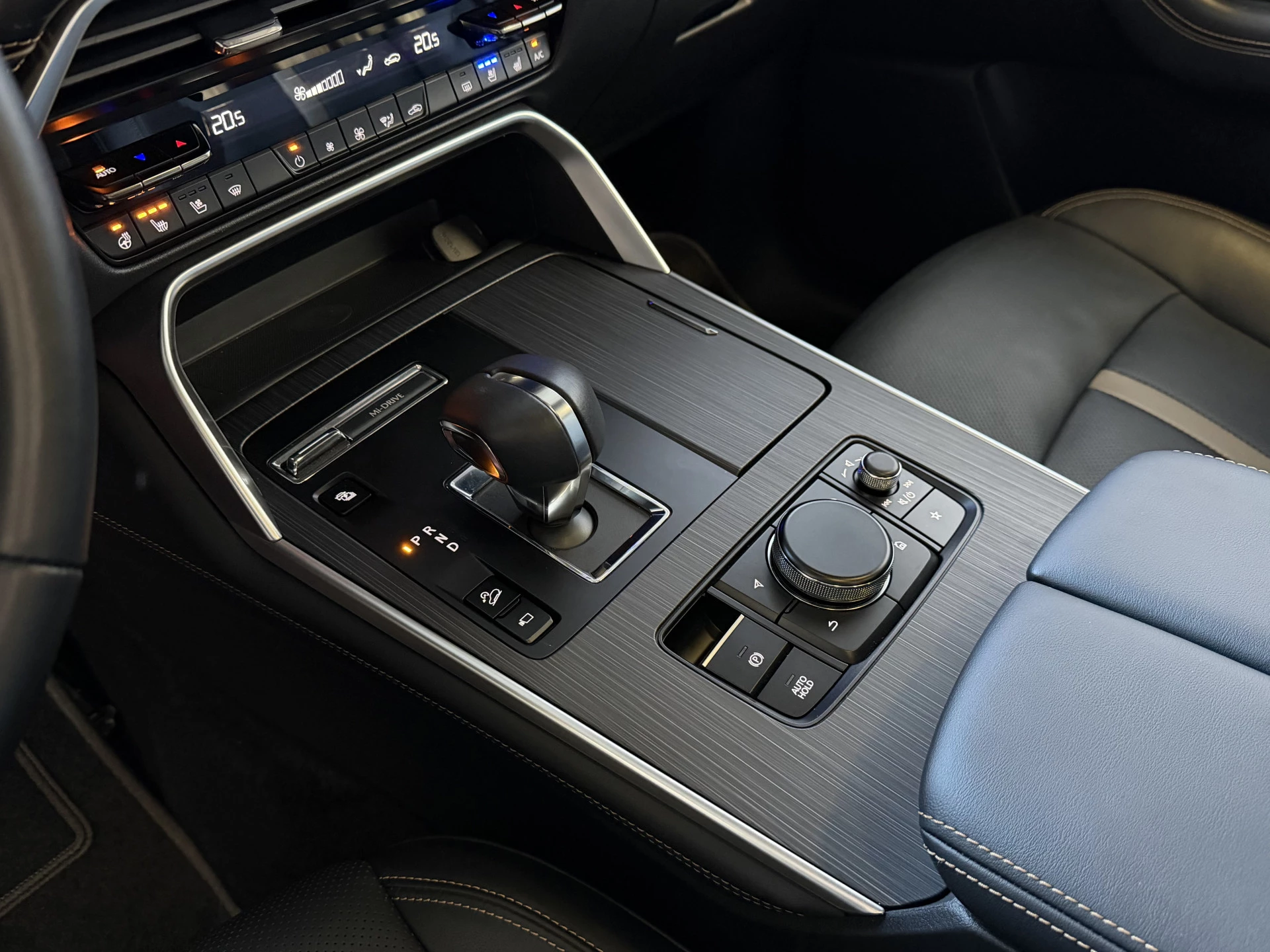 Hoofdafbeelding Mazda CX-60