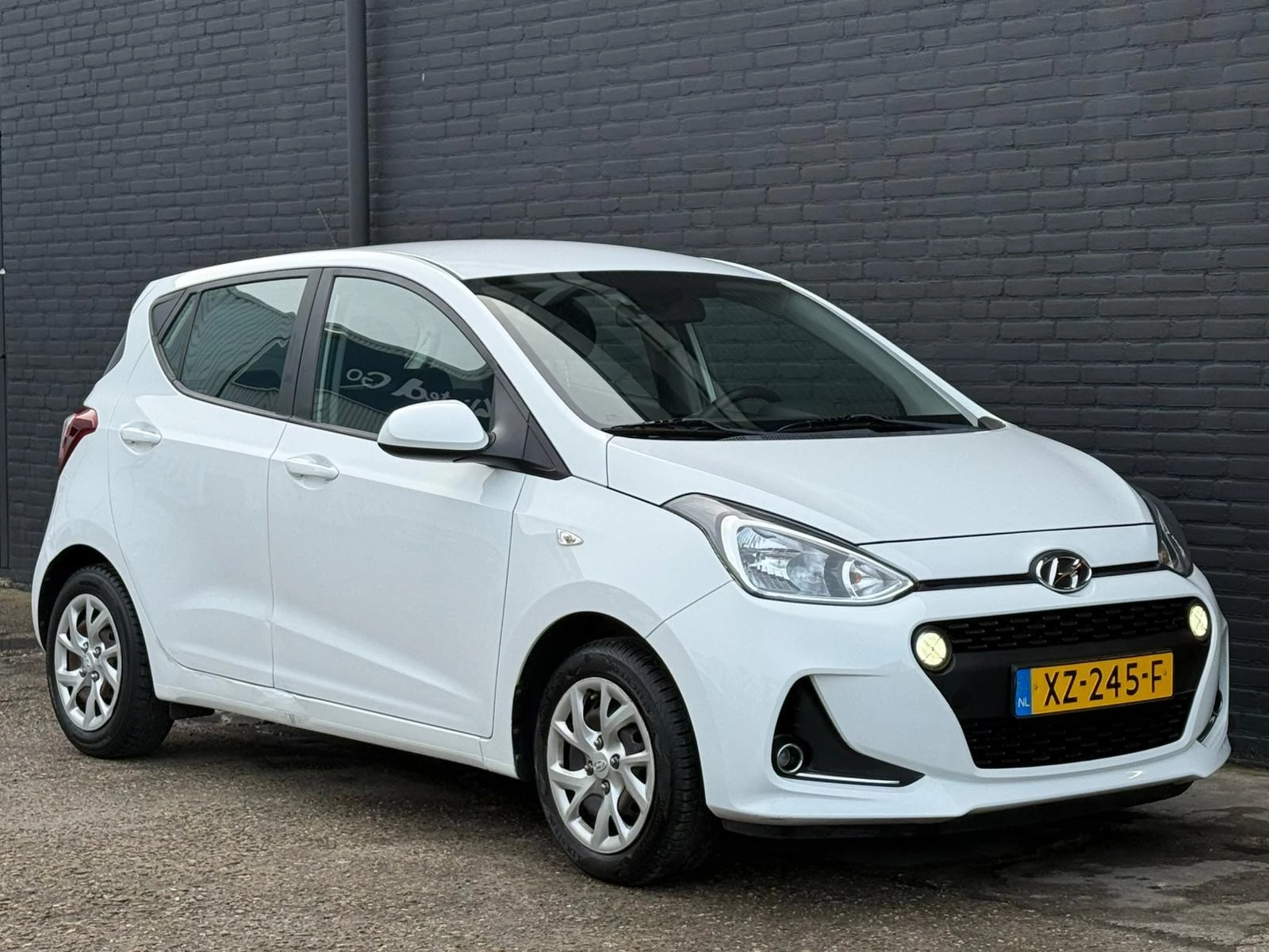 Hoofdafbeelding Hyundai i10