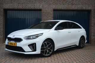 Hoofdafbeelding Kia ProCeed Kia ProCeed 1.0 T-GDI GT-Line | Trekhaak | Virtual Cockpit | Keyless | Camera | Carplay/Android Auto | Cruise